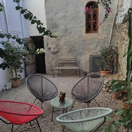 Estudio Centro Con Jardin Compartido Daire *